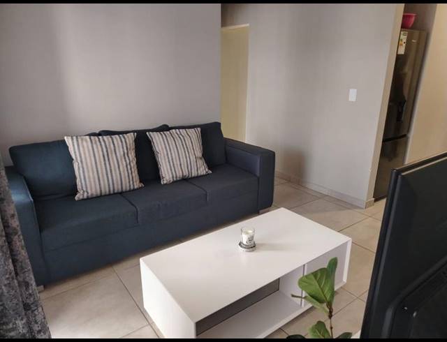 2 BEDROOM PROPERTY TO RENT IN GLEN MARAIS